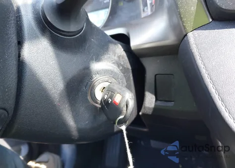 2014 Toyota Rav4 Le z USA, uszkodzony, nr VIN JTMBFREV0EJ007998